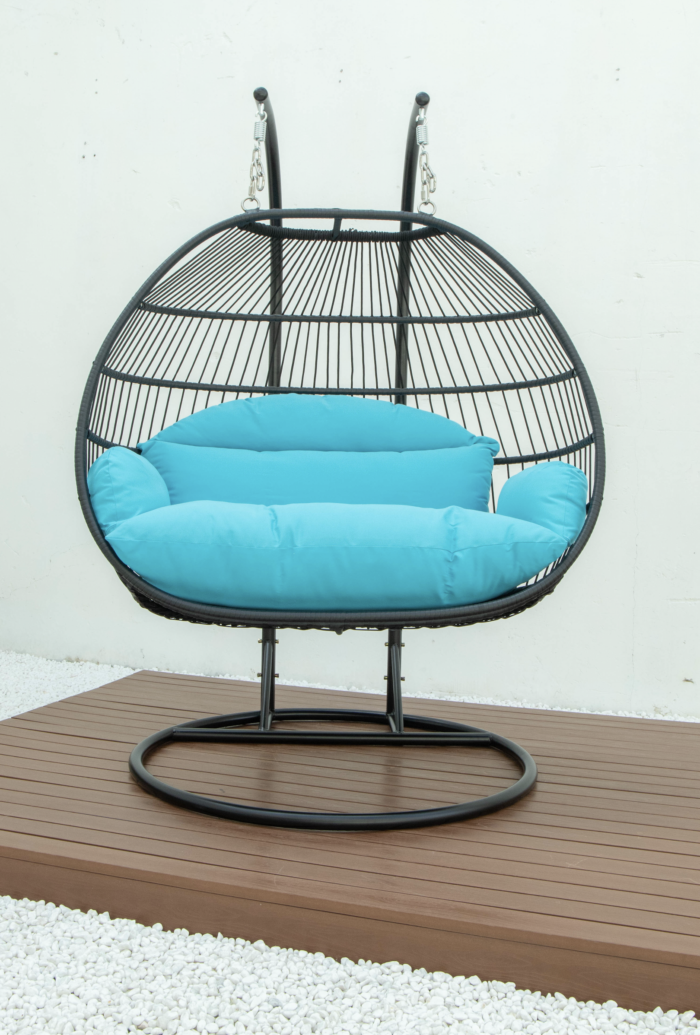 Double folding swing with blue cushion